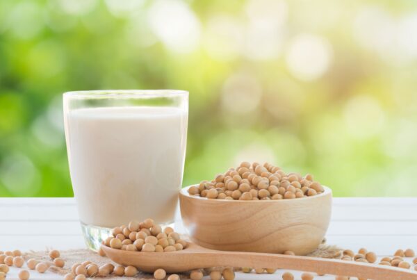 zdjęcie główne_mleko sojowe najzdrowszym mlekiem roślinnym