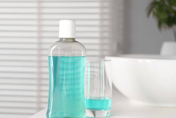 zdjęcie główne_best mouthwash for halitosis