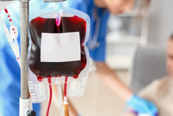 zdjęcie główne_transfuzje krwi od młodego dawcy na starzenie